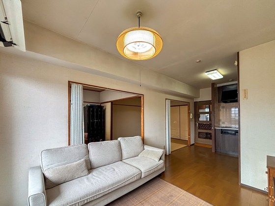 3LDK Apartment in Shimonoseki - Renovated with Balcony Views - Thumbnail 3