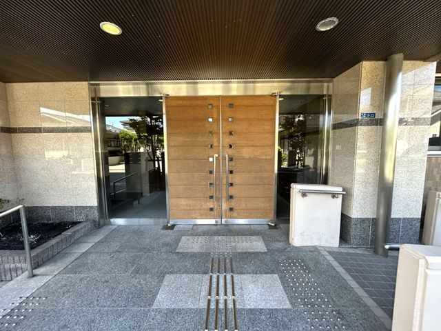 4LDK Apartment for Sale in Akita City, Akita Prefecture - Thumbnail 2