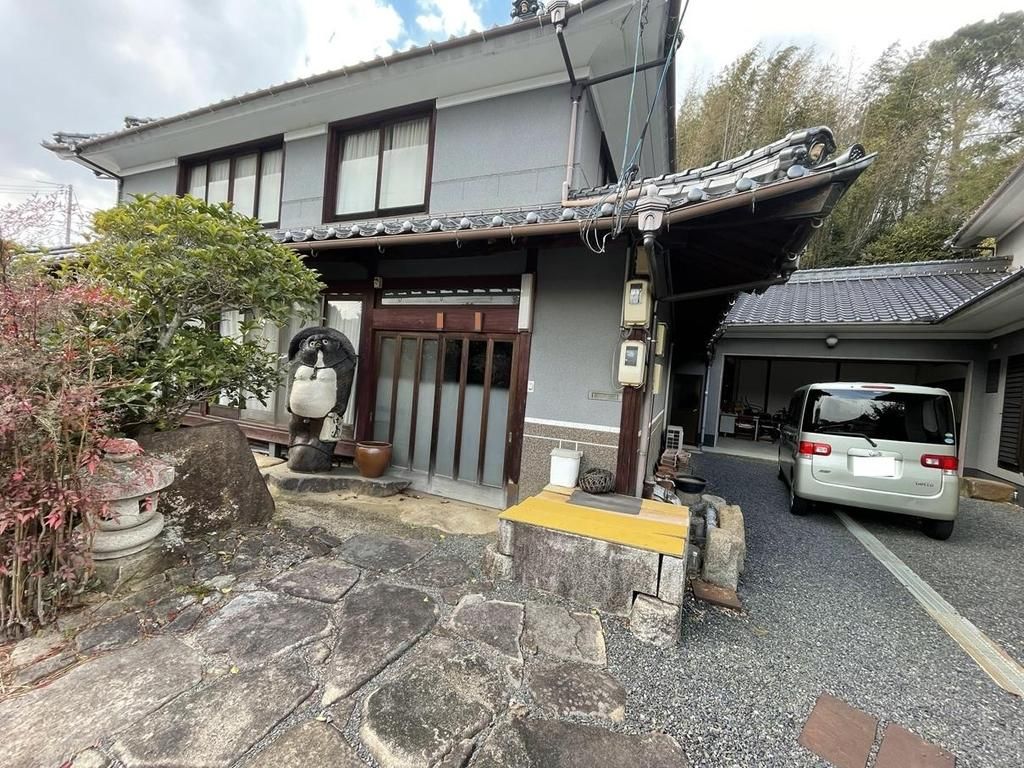 9LDK Traditional House on Large Plot in Fukuyama, Hiroshima - Thumbnail 2