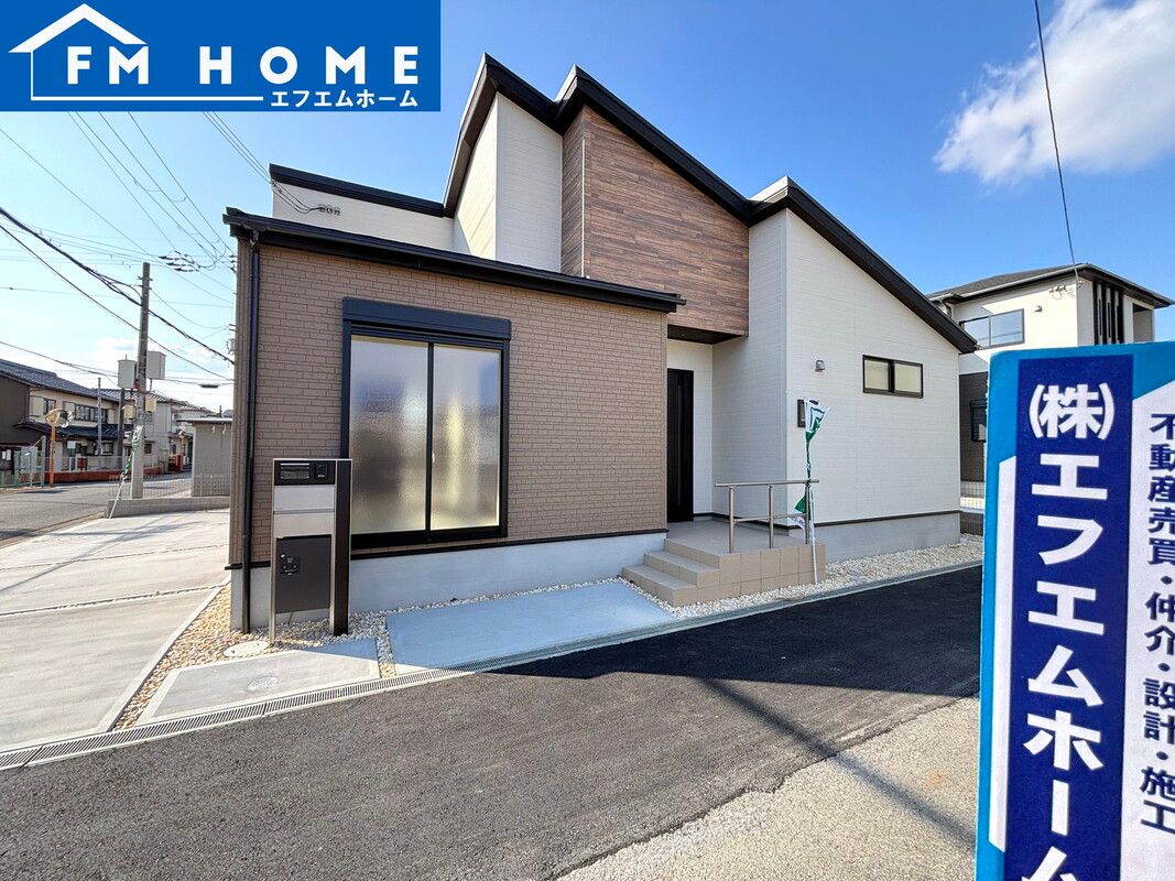 New Build 4LDK House in Sakurai, Nara - Blooming Garden - Thumbnail 2