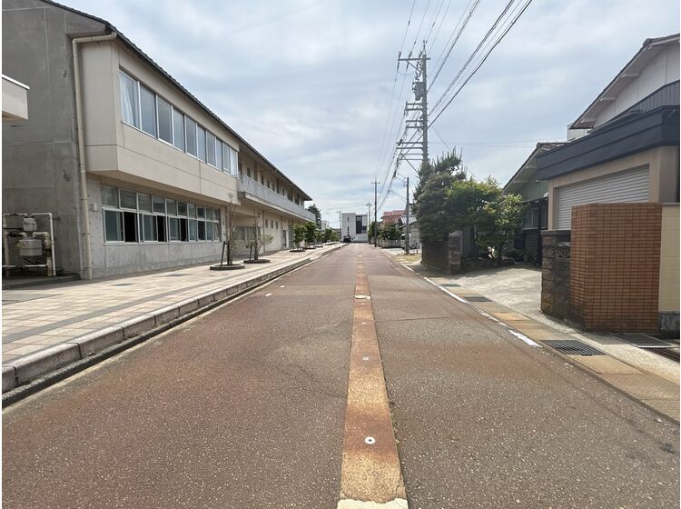 2DK Apartment for Sale in Komatsu City, Ishikawa - Investment Property - Thumbnail 2