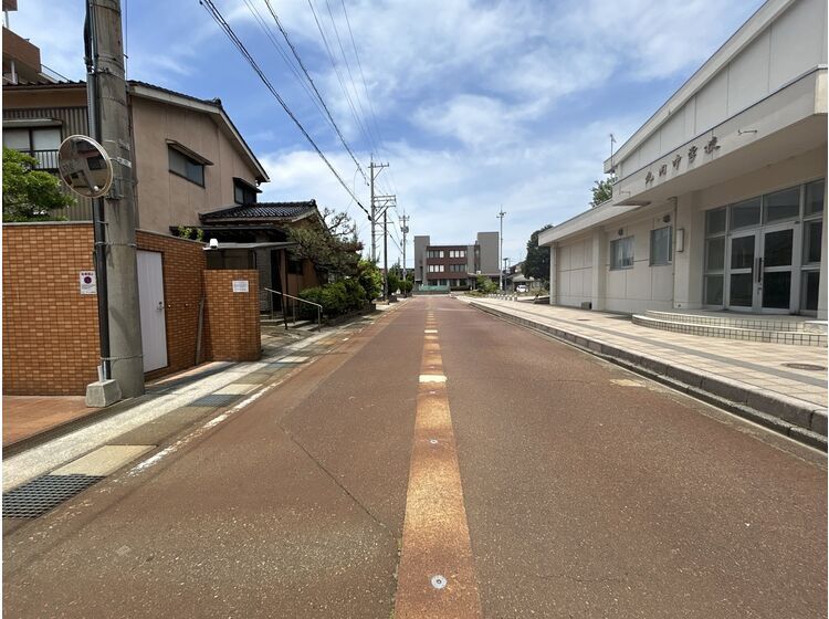 2DK Apartment for Sale in Komatsu City, Ishikawa - Investment Property - Thumbnail 3