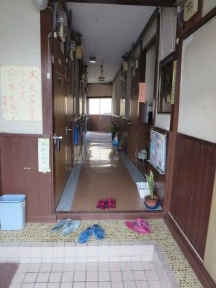 1R Apartment for Rent in Toyonaka, Osaka - 25,000 Yen - Thumbnail 2