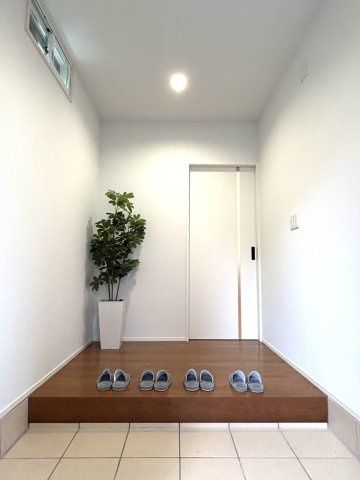 2LDK Single-Story House for Sale in Kanazawa, Ishikawa - Thumbnail 4