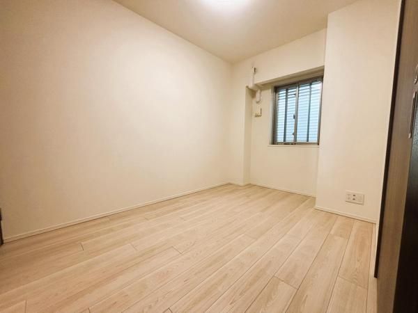 2LDK Apartment for Sale Near Yamato Station, Kanagawa - Thumbnail 4