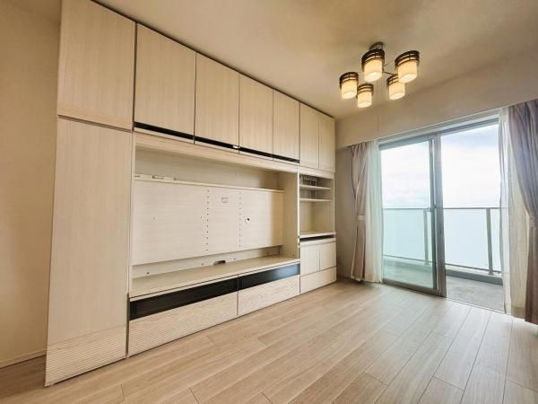 2LDK Apartment for Sale Near Yamato Station, Kanagawa - Thumbnail 2