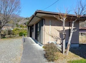 Barrier-Free Akiya with Large Garden in Minobu, Yamanashi - Thumbnail 3