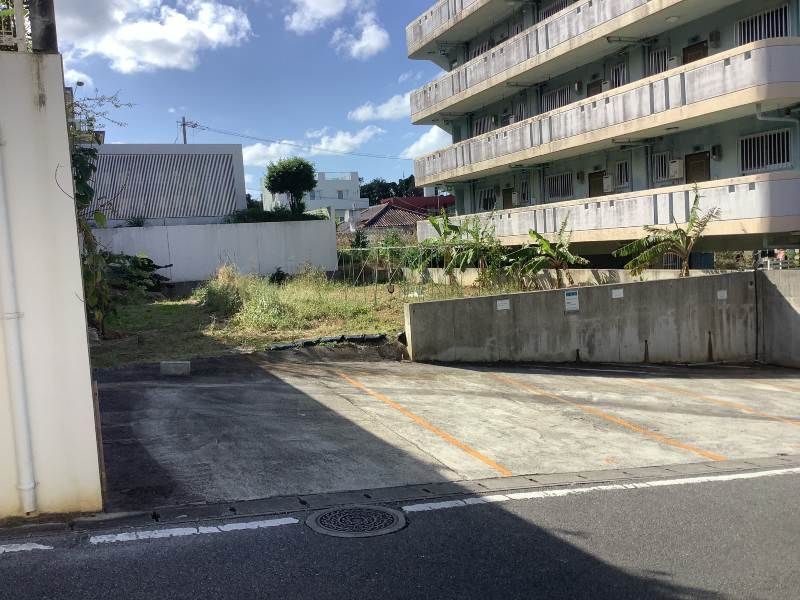 Vacant Land for Sale in Onna Village, Okinawa - 357.42 sqm - Image 1