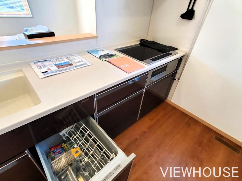 Modern 4LDK House in Ota with Attic Storage - Thumbnail 3