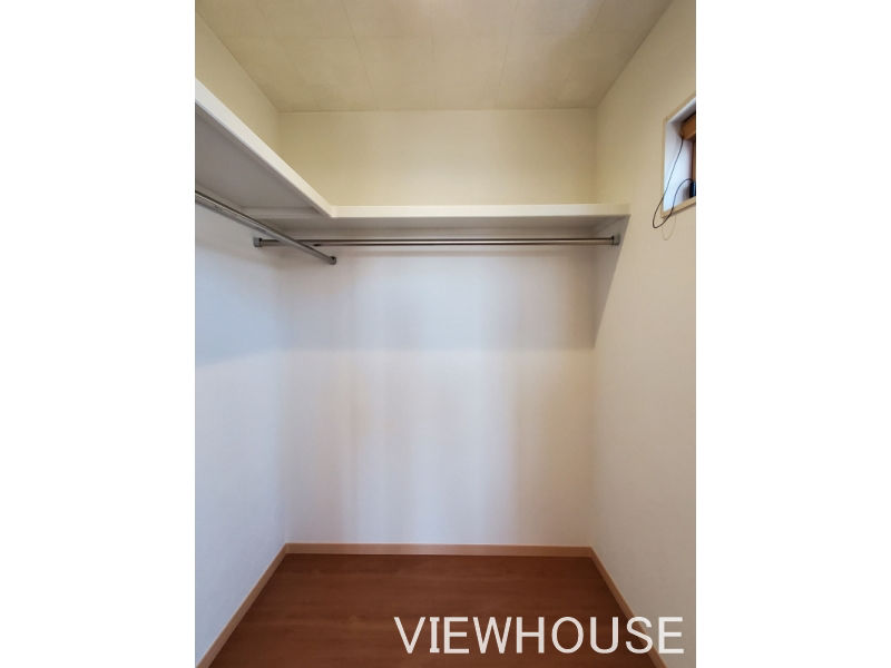 Modern 4LDK House in Ota with Attic Storage - Thumbnail 4