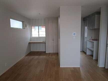 4LDK Modern House Near Bishamondai Station, Hiroshima - Thumbnail 2