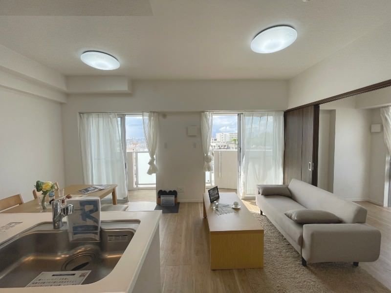 3LDK Apartment for Sale in Naha, Okinawa - 61.3 sqm - Thumbnail 3