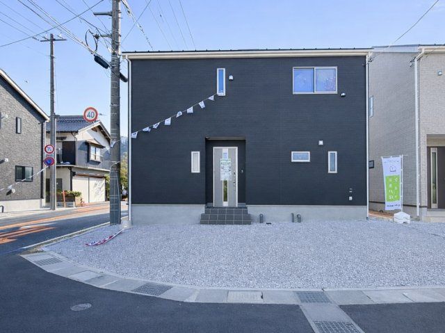 New 4LDK Detached House in Tottori City | Energy Efficient & Earthquake Resistant - Thumbnail 2