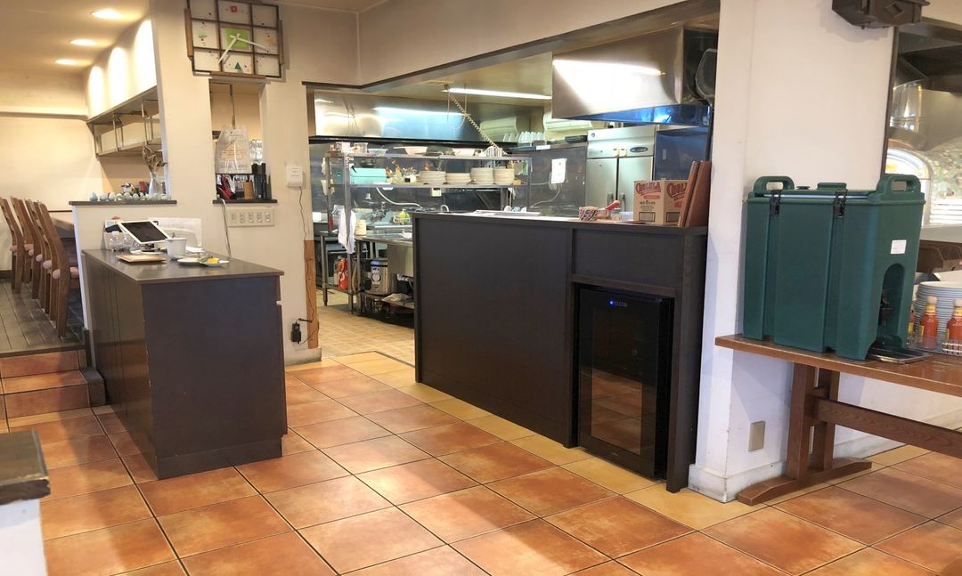 Bakusyuu Kitchen Cafe Pizza & Apartment for Sale in Furano - Thumbnail 4