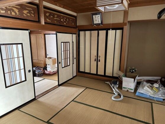 6K Wooden House for Rent in Hida City, Gifu - Renovated Bathroom - Thumbnail 2