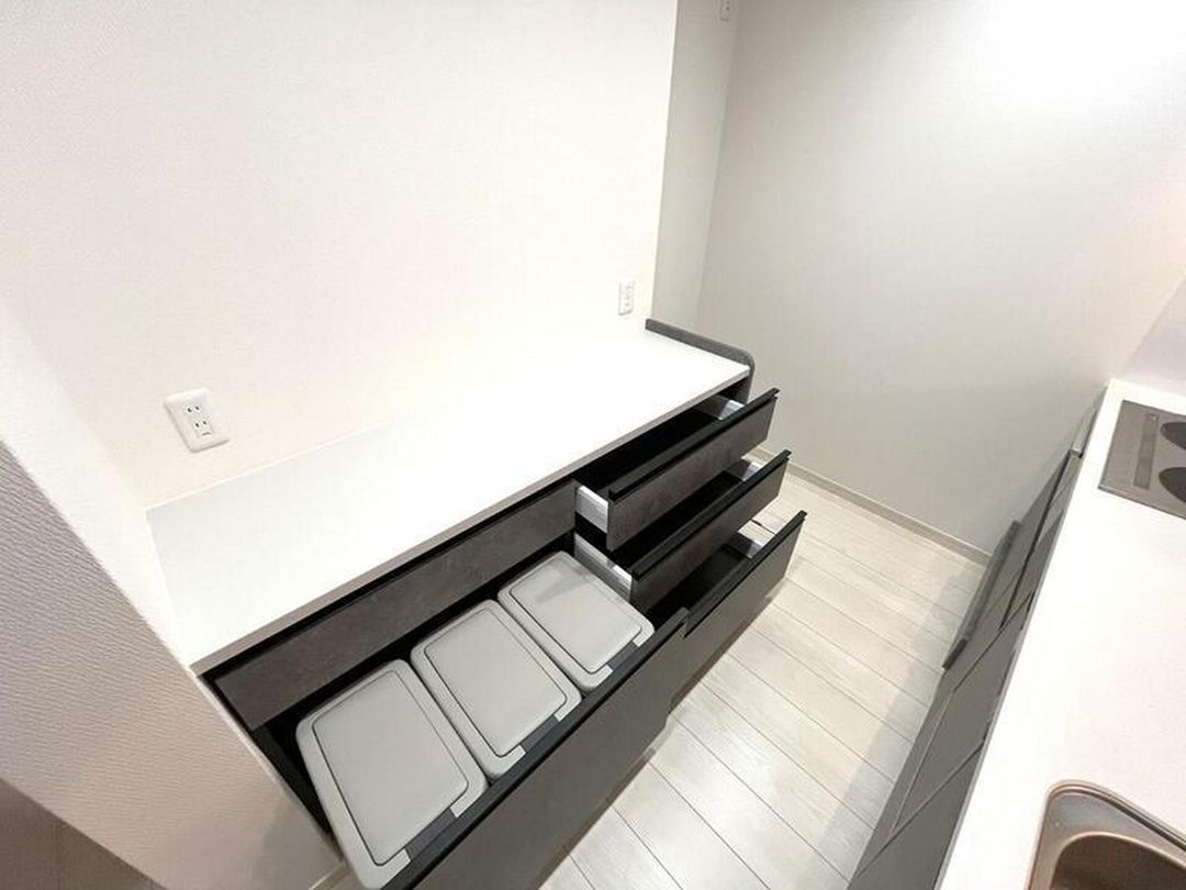 3LDK Apartment for Sale in Kochi City, Kochi Prefecture - Thumbnail 4