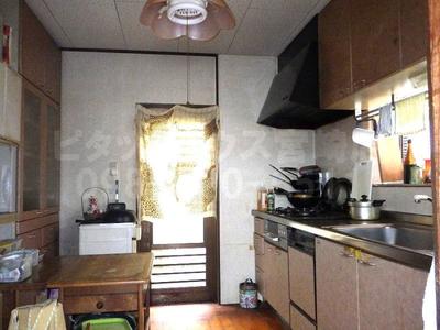 Used detached house (Property number: 3222117-0001356) 4 minutes walk from Ubagashima bus stop (Miyazaki City) — Image 5, Miyazaki City, Miyazaki