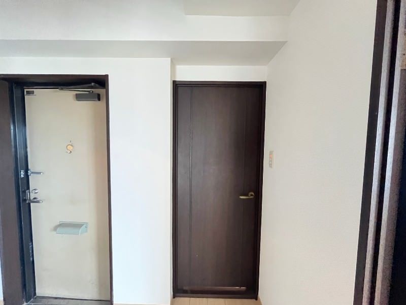 Lions Mansion Koza 805: 3LDK Apartment in Okinawa City - Thumbnail 2