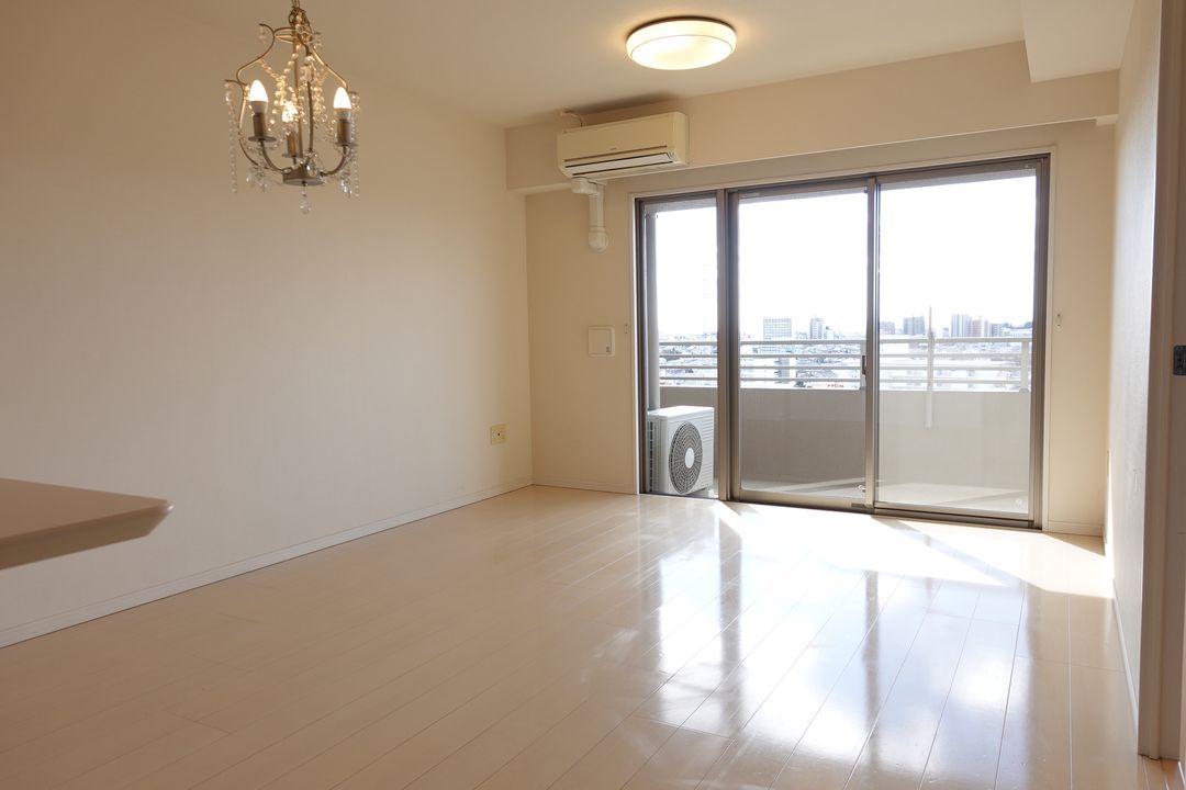 3LDK Apartment for Sale in Utsunomiya - Surpass Hachimanyama Park - Thumbnail 4