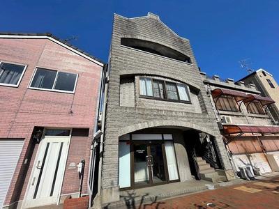 North Torihata Shop House with Wakato Bridge View — Image 1, Tobata, Fukuoka