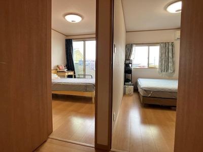 4LDK Family Home in Iwata with Solar Power Near JR Station — Image 2, Iwata, Shizuoka