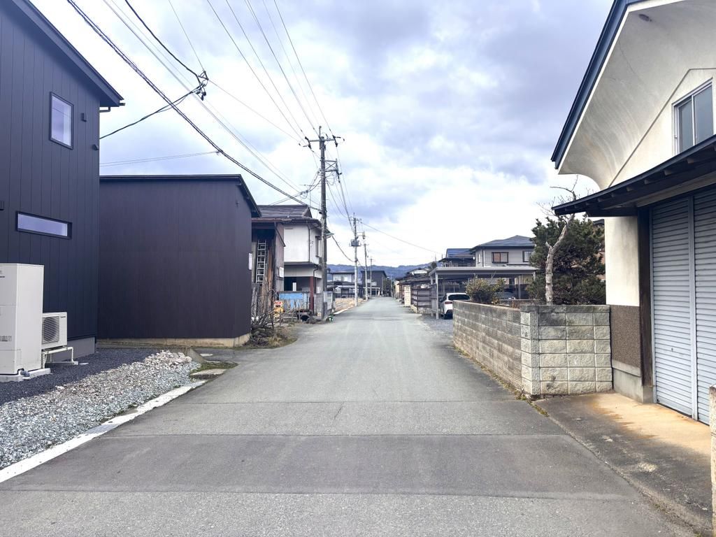 130 Tsubo Corner Land Plot in Yamagata City with Old House - Thumbnail 4