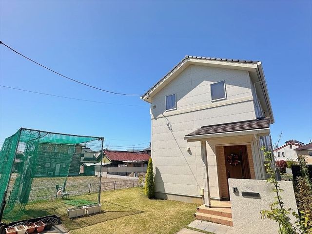 6LDK Family Home in Ōguchi, Aichi - 136.63㎡ with 3 Parking Spaces - Thumbnail 2