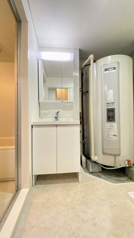 Cosmo Heights Ishibashi 3LDK Apartment for Sale in Osaka - Thumbnail 3