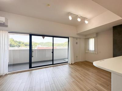 Renovated 3LDK Apartment in Hayama with Balcony | 77.96m² — Image 4, Hayama, Kanagawa