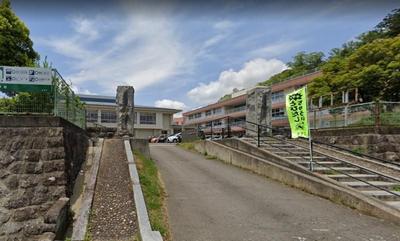 6DK Family House in Motomiya with 3 Parking Spaces — Image 1, Motomiya, Fukushima
