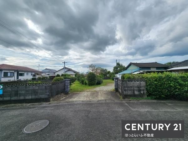 782 sqm Land for Sale in Quiet Miyakonojo Residential Area - Thumbnail 3