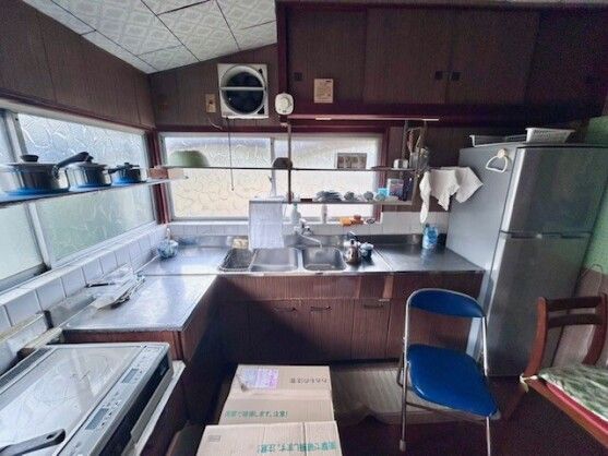 Spacious 5DK House with Large Garden in Niihama, Ehime - Thumbnail 4