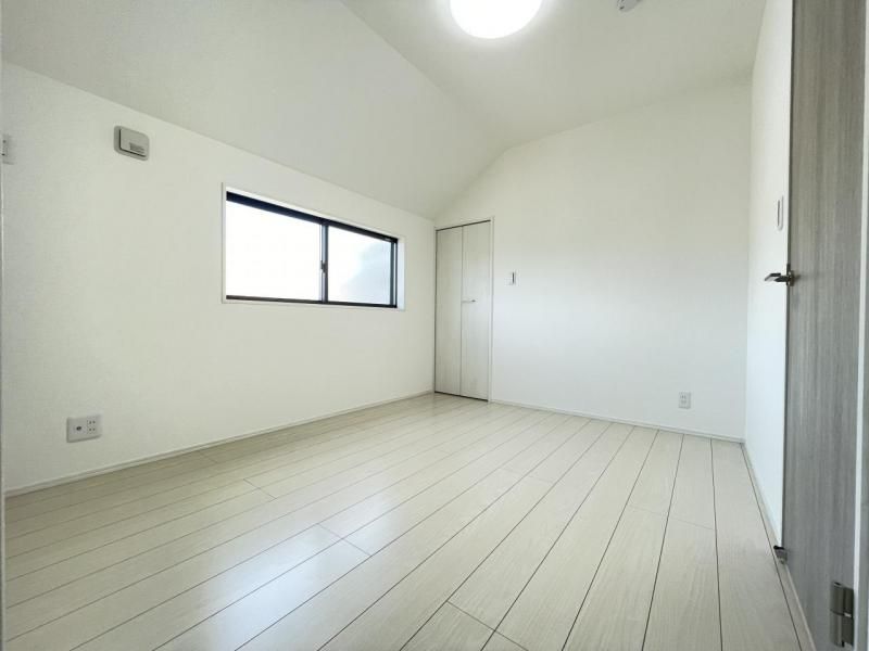 3LDK Detached House with Solar Panels in Sendai, Miyagi - Thumbnail 4