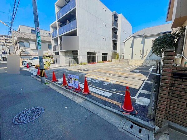 Land for Sale in Kita-Otsuka, Toshima-ku, Tokyo - Thumbnail 3