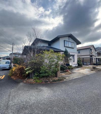 Spacious 4SLDK House in Momotanoki-dai, Hannan City — Image 1, Hannan, Osaka