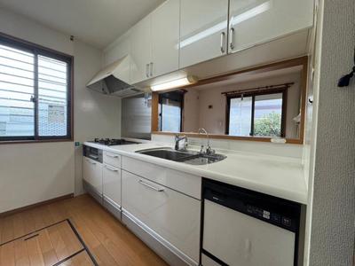 Spacious 4SLDK House in Momotanoki-dai, Hannan City — Image 4, Hannan, Osaka