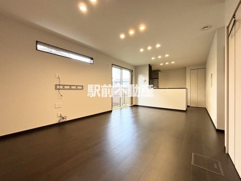 4SLDK Custom All-Electric House with Solar Panels in Kurume - Thumbnail 2