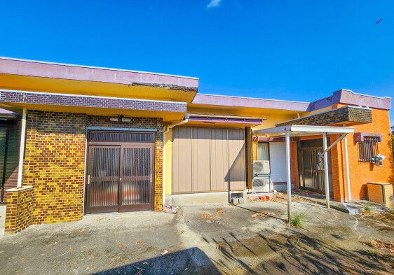 5LDK Vacant House for Sale in Makurazaki, Kagoshima - 1M JPY - Thumbnail 2