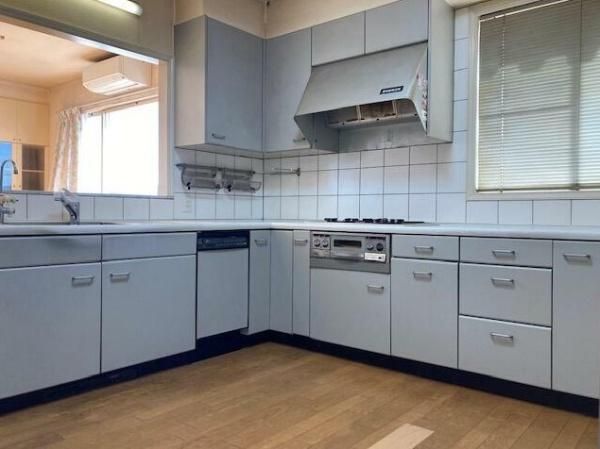 3-Storey House in Oita City with 3 Parking Spaces - Thumbnail 4