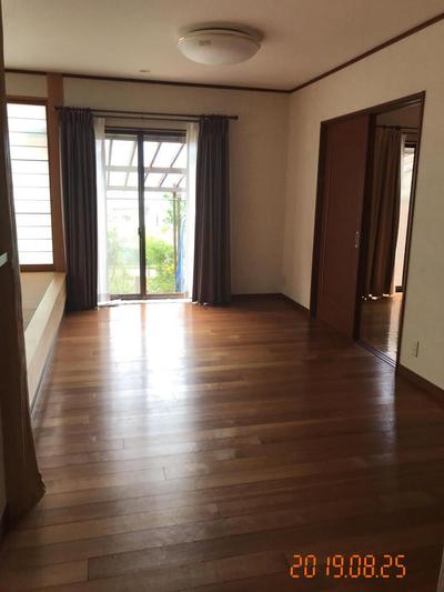 4LDK House in Hiroshima's Asakita Ward with 3 Parking Spaces — Image 3, Asakita, Hiroshima