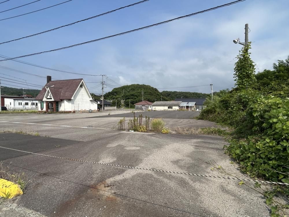 1017 sqm Coastal Land for Sale in Hamada, Shimane Near Beach - Thumbnail 2
