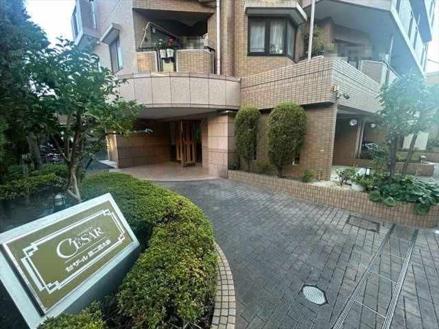 Renovated 3LDK Apartment in Koto City, Tokyo - Thumbnail 2