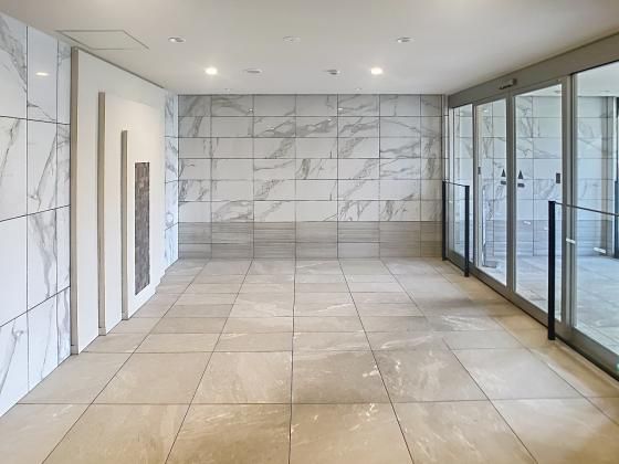 Top-Floor 2SLDK Apartment for Sale near Kanazawa Station - Thumbnail 3