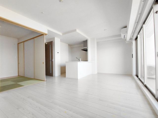 3LDK Apartment for Sale in Otsu, Shiga - 68 sqm - Thumbnail 2