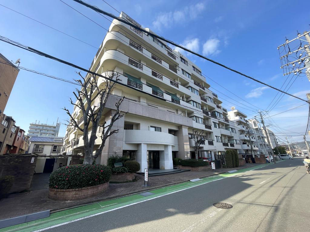 3LDK Apartment in Hakata Ward with Rooftop Balcony - Thumbnail 2