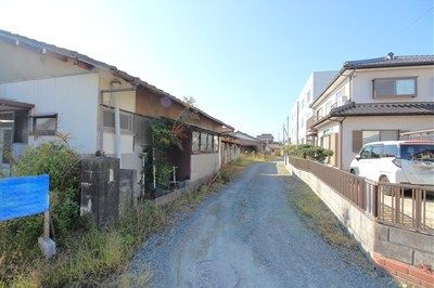 608.82 sqm Land Plot with Old House in Hofu, Yamaguchi - Thumbnail 2