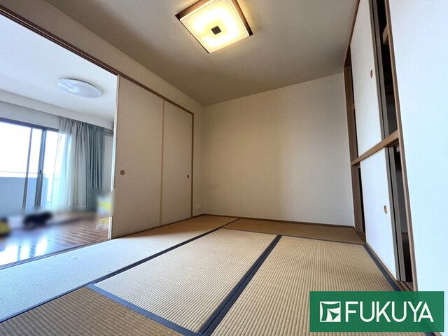 Servas Jinsei 7F 3LDK Apartment for Sale in Saga City - Thumbnail 2