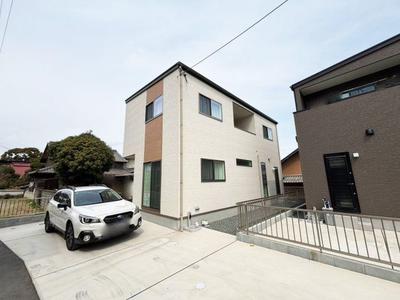 4LDK Modern House in Onomichi with Mountain Views — Image 2, Onomichi, Hiroshima