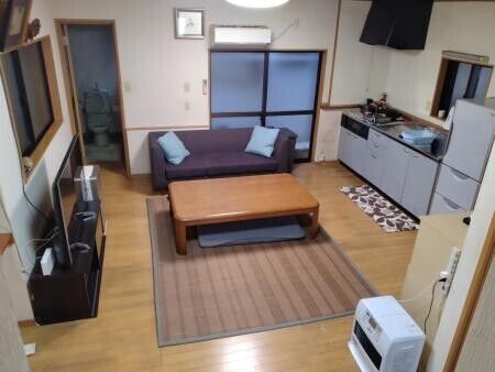Renovated 6LDK House with Garage in Kitsuki, Oita - Thumbnail 2