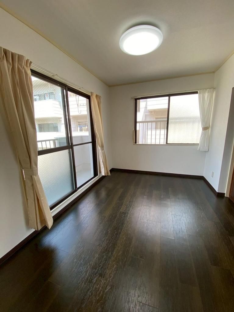 Kokusai Mansion Shiraga 201: Renovated 3DK Apartment in Kure - Thumbnail 4